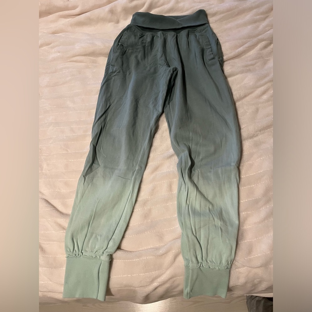 Young fabulous & broke ombré joggers